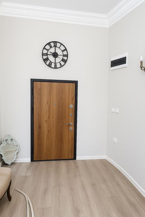 Тристаен апартамент под наем в Център