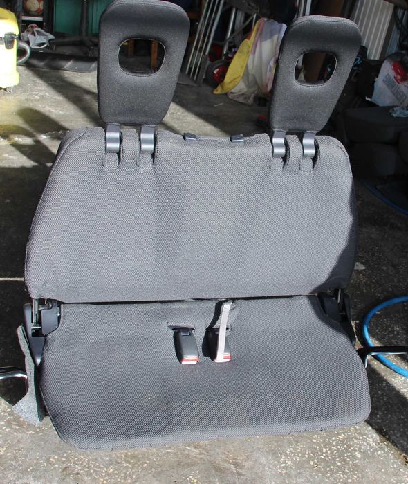 Ел. кожене салон за Пежо 4007  6+1 МЕСТА Peugeot  – 800 лв.