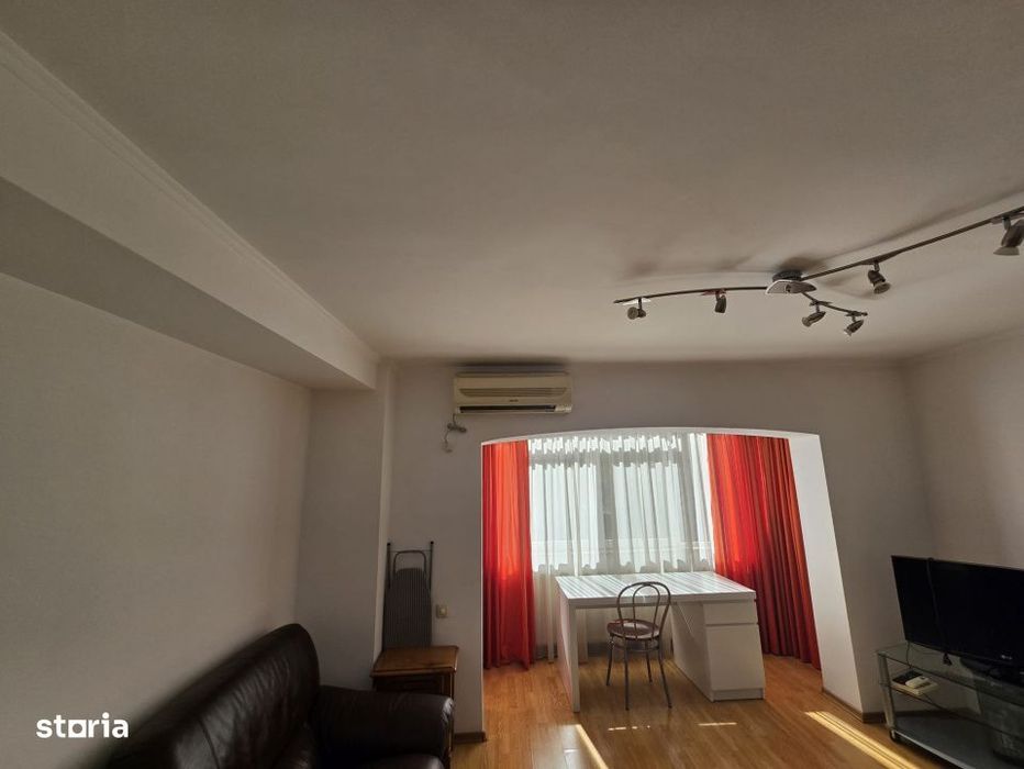 Apartamnt 3 camere Semicentral, PS-uri,  etaj 1