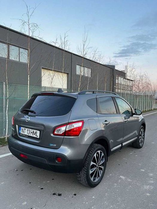 Vand Nissan Qashqai  model TEKNA