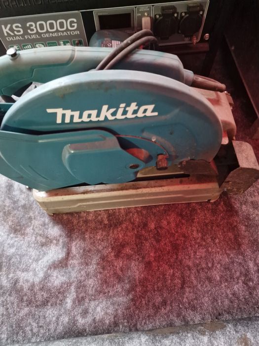 Masina debitat metal, Makita LW1400