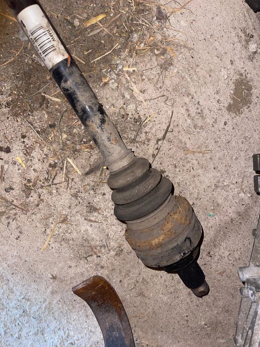 Vând cardan + differential BMW f320i manual 2012 separat sau împreună