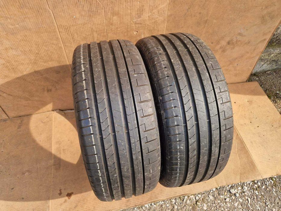 2 Pirelli R20 245/35 Летни гуми  DOT3420