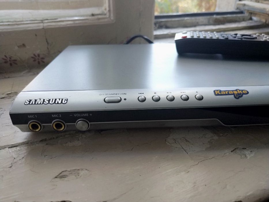 DVD-проигрыватель Самсунг DVD-P356KD (функция караоке), в коробке