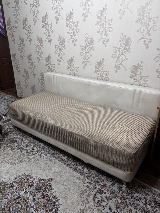 Диван в отличном состоянии