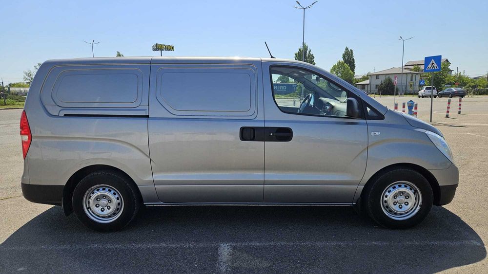 Hyundai H-1 2011 2.5 CRDI 136cp