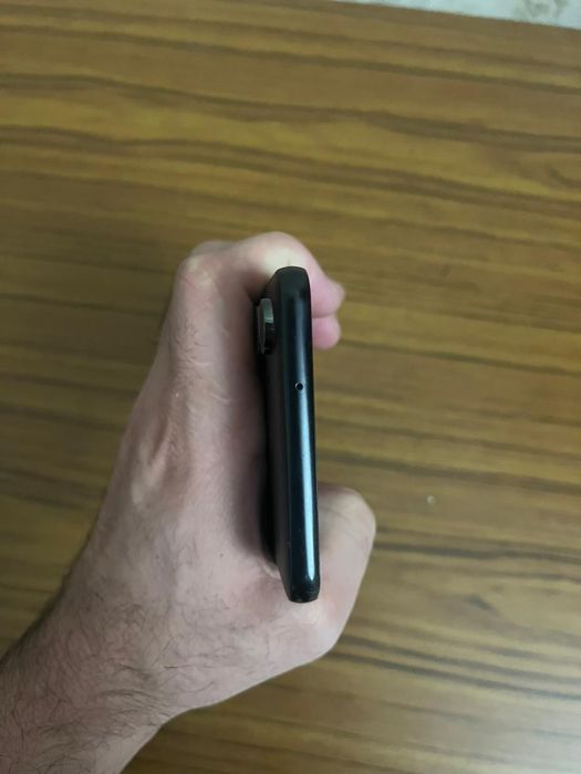 Samsung M55 Память 8/128