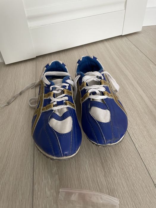 Продам кроссовки для бега