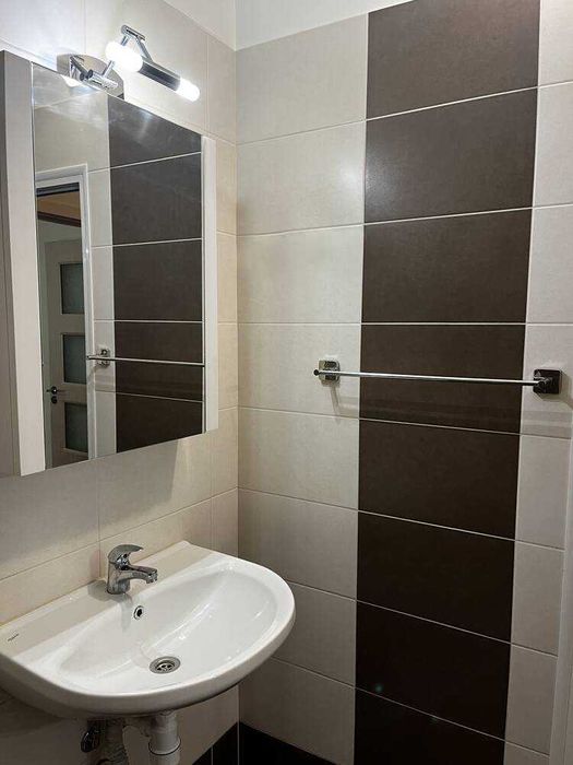 Дава се под наем Двустаен апартамент в Бургас, Лазур - 55 кв.м за 612 € - Снимка #6