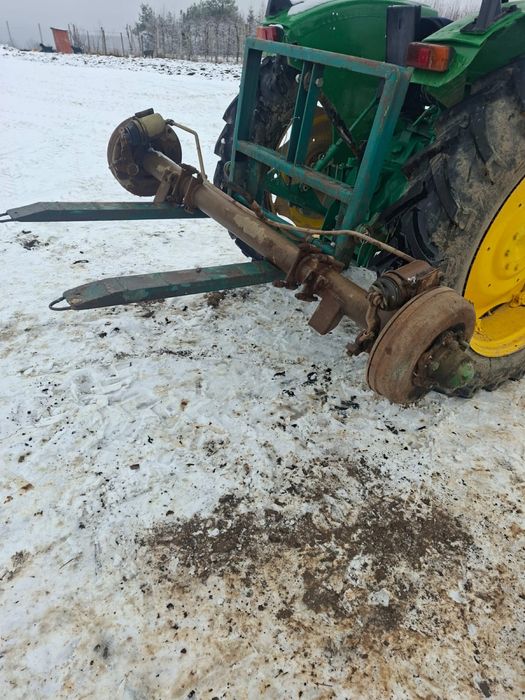 Punti remorca una fixa si una mobila