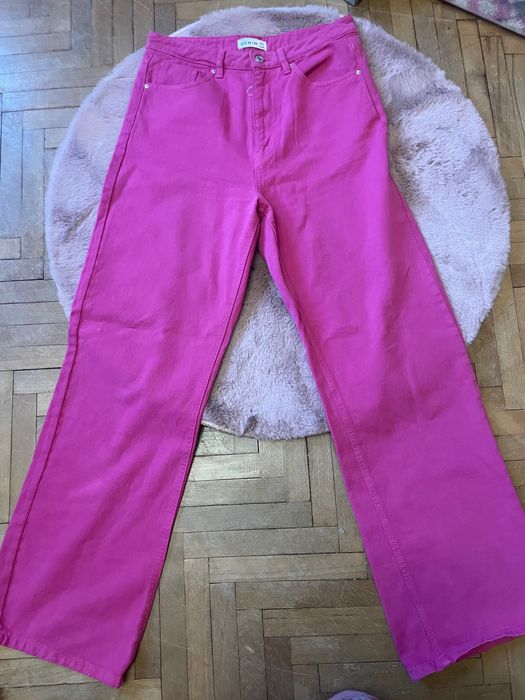 Розови и бели дънки от Sinsay