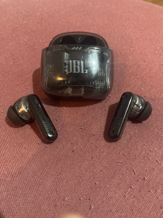 Casti jbl transparente