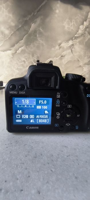 Aparat foto dslr Canon eos 1000d