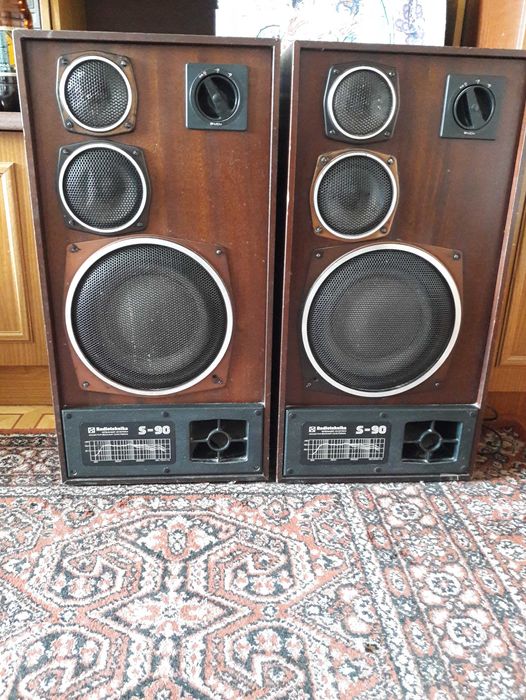 Колонки Radiotechnica S 90.