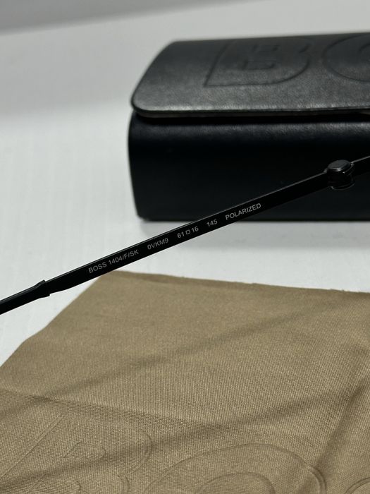 Солнцезащитные очки BOSS