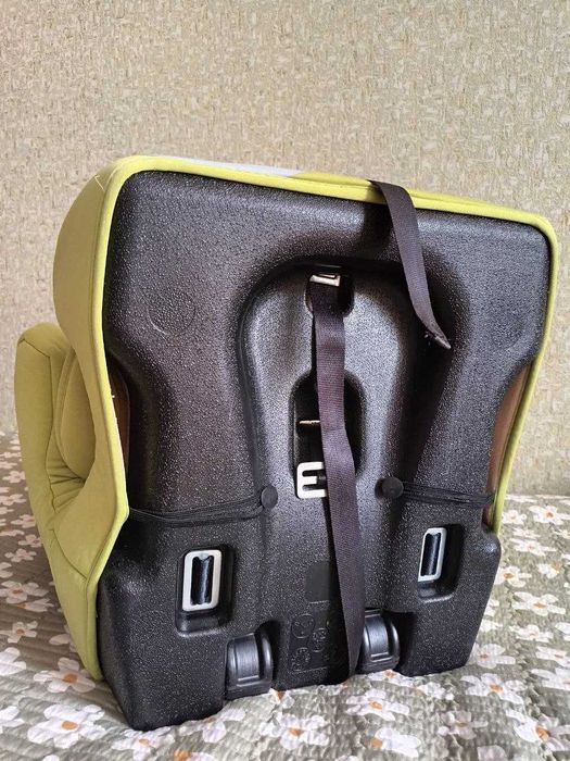 Универсальное авто кресло Lorelli Premium/Junior plus