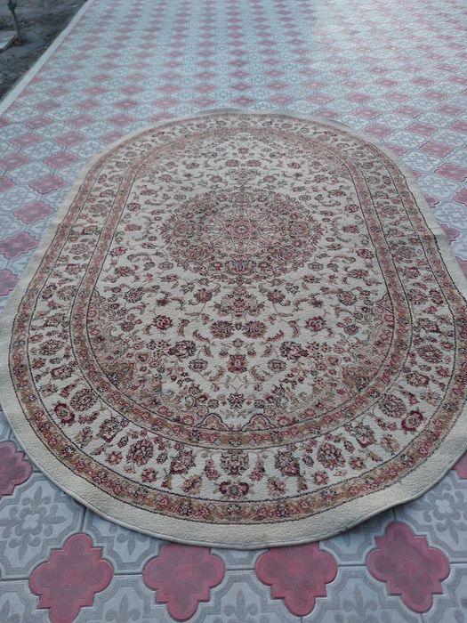 Продам ковер чистый