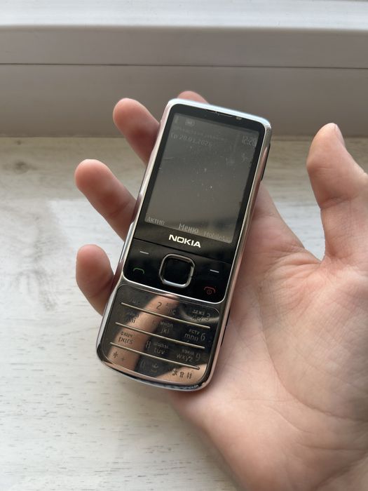 Продам Nokia 6700