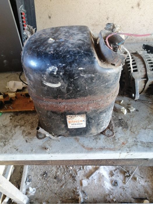 Vând motor tanc de răcire