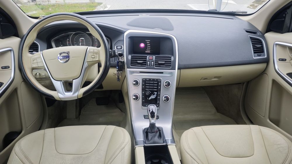 Volvo XC60 2017 benzină, 16.900 € — imagine 5