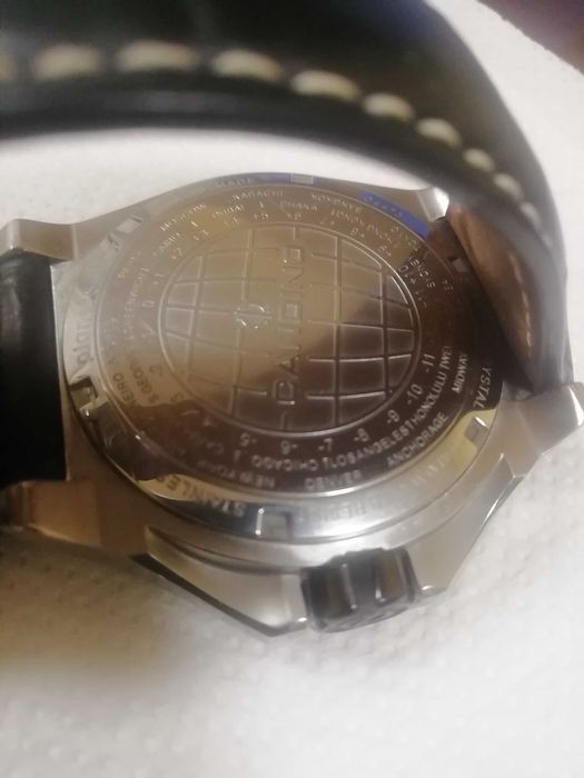 продавам часовник candino planet solar swiss 100 atm 30м