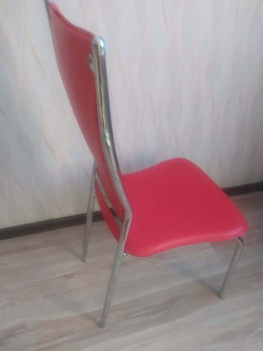 Продам стул кожаный
