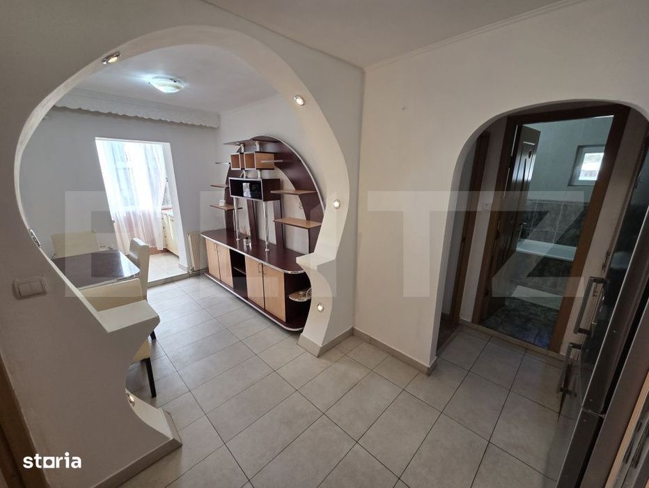 Apartament de vanzare cu 2 camere, 43 mp, zona Semicentral