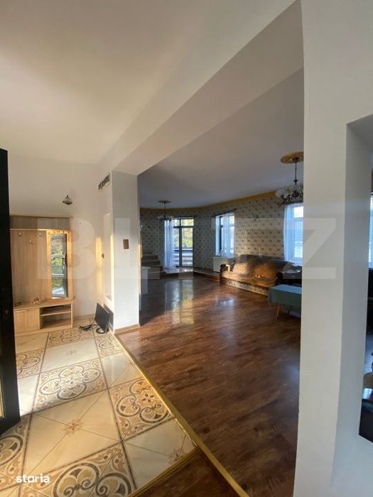 Casa mare, in Centrul Vechi din Deva - 10 camere, ideal locuinta + inv