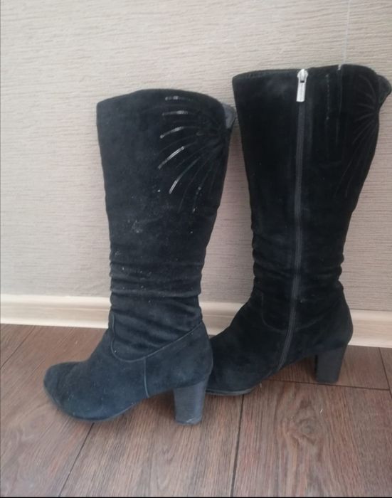 Продаю зимние споги 5000