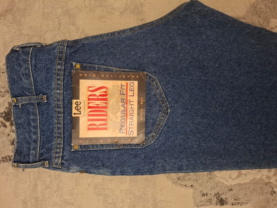 Джинсы Lee Riders