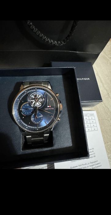 Часовник Tommy Hilfiger