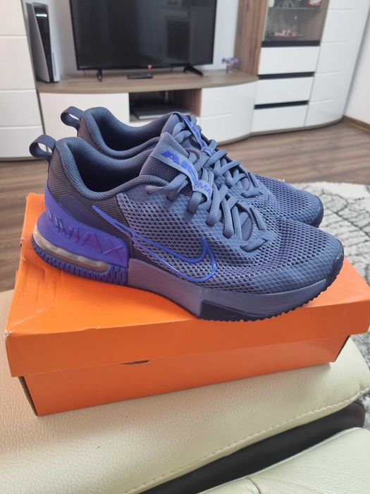 Vand adidași Nike originali bărbați nr.43 in stare foarte bună