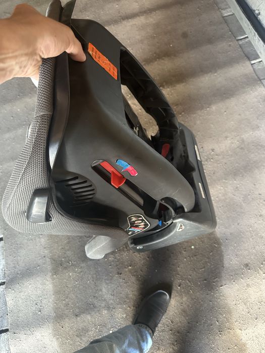 Продам детское автокресло.