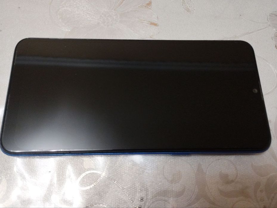 Samsung Galaxy A10s модели сотилади