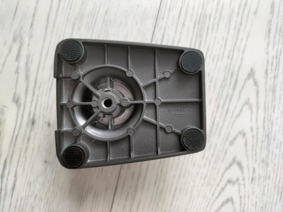 Продам кранштейн