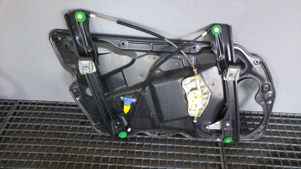 macara usa dreapta fata vw passat b6 3c1837756l