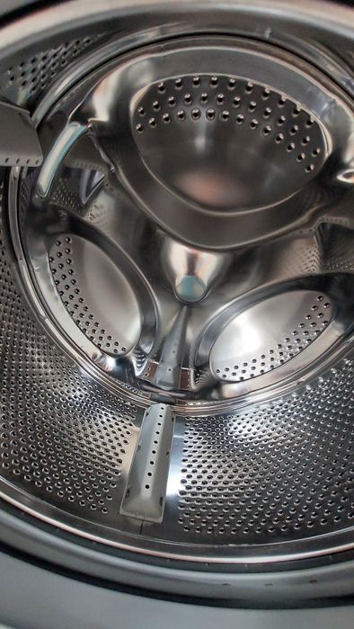 Продаётся стиральная машина INDESIT