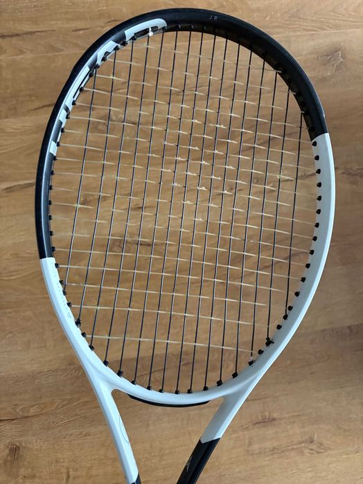 26 инчови детски тенис ракети Yonex Ezone и Head Speed