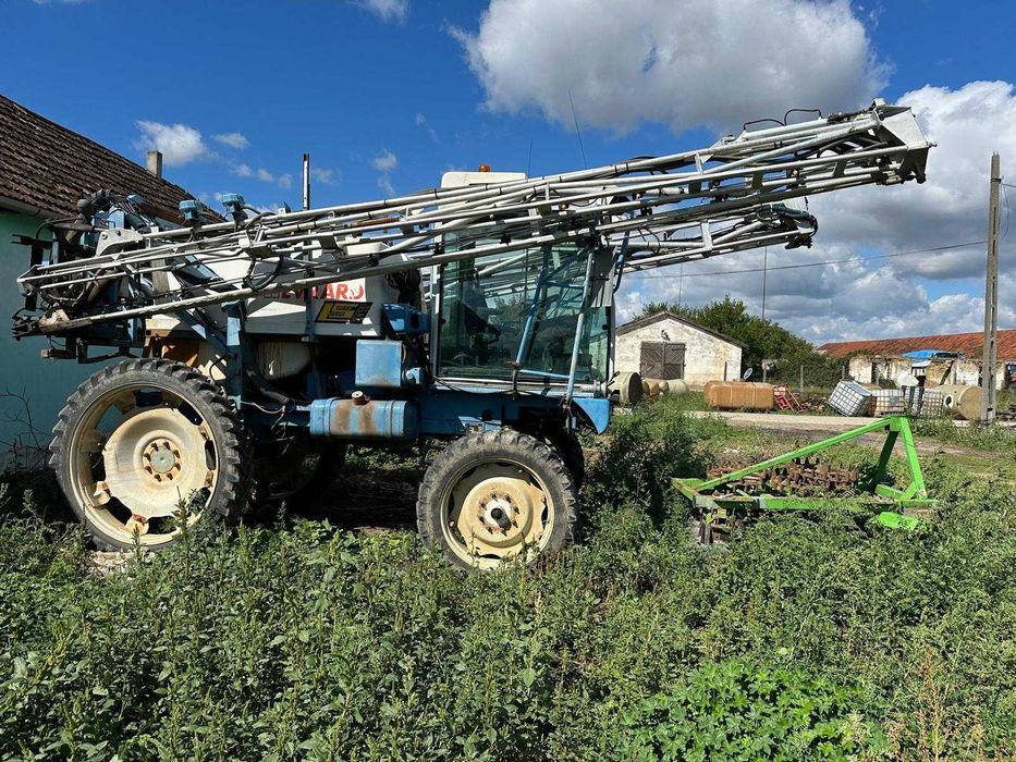 Masina de erbicidat Evrard