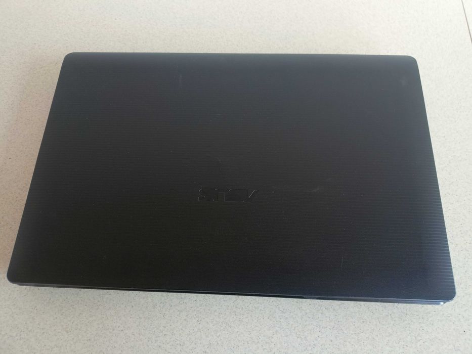 Laptop Asus K73S display 17,3 Procesor I5-2450m ram 8g SSD Nvidia 610m