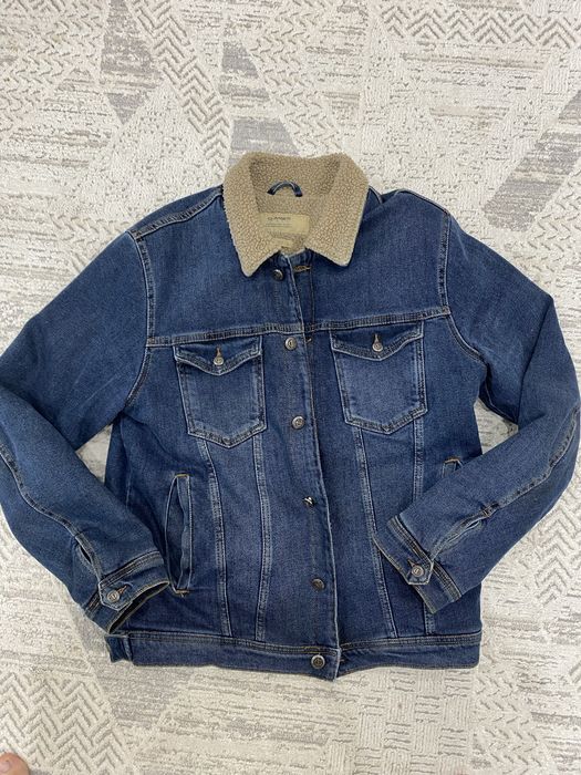 Продаю джинсовку новая