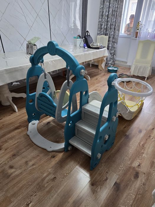 Игравой комплекс качеля с горкой
