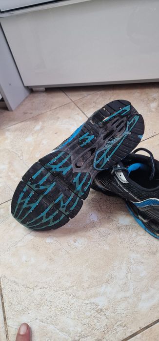 Mizuno Wave Prophecy 5