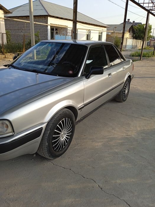 Audi 80b4  состояние идеально