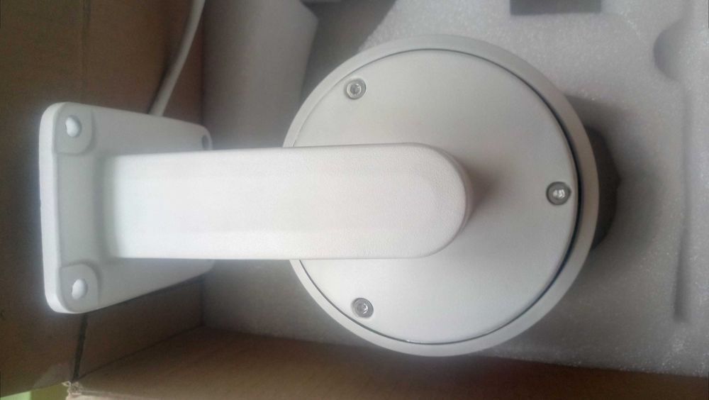 Продавам нова метална TVI HD PTZ аналогова камера 20x zoom