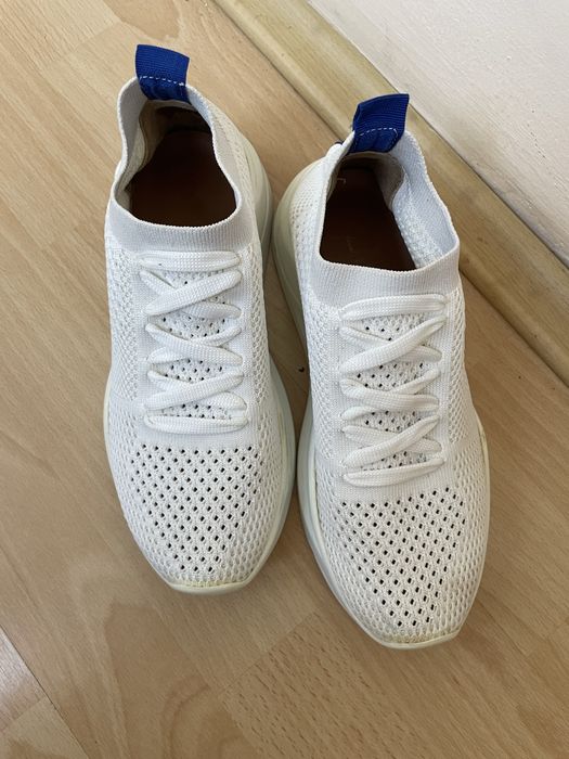 Vand tenisi de panza