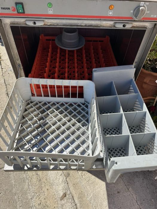 Професионална съдомиялна FAGOR