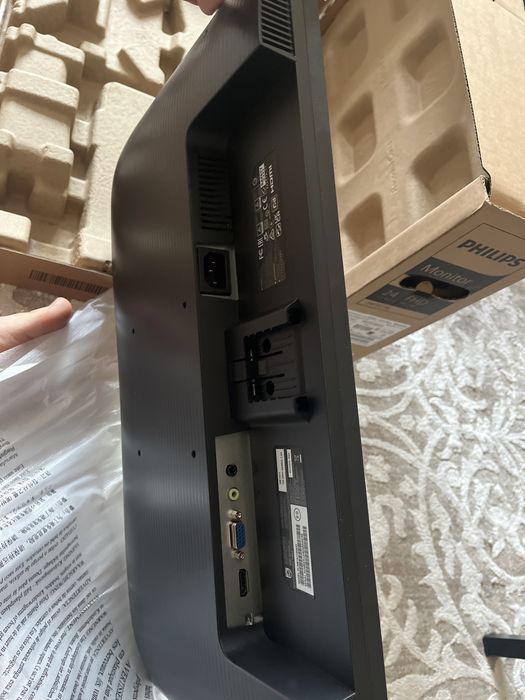 Монитор. Philips.