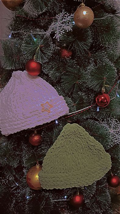 Вязаная шапка ручной работы (женская)