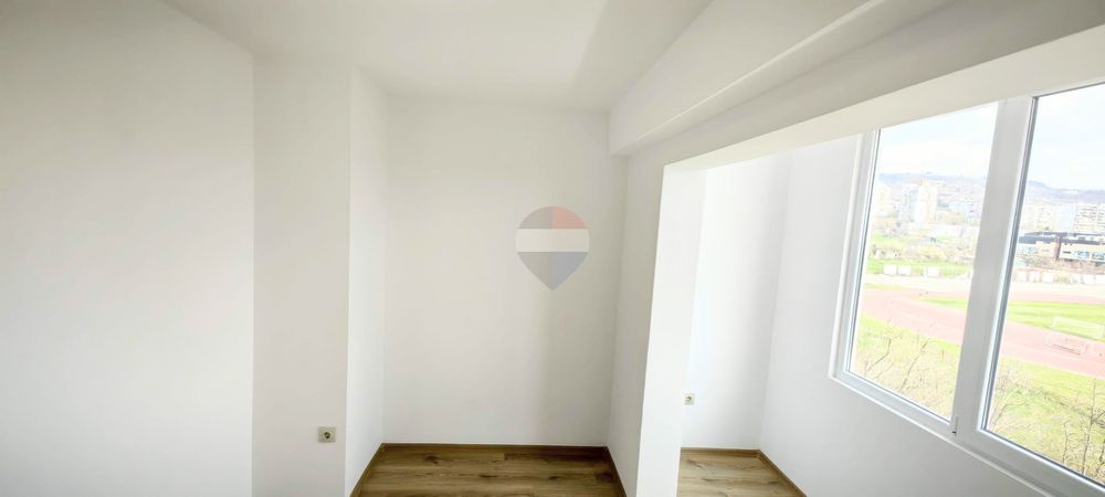 Продава се Двустаен апартамент в Варна, Младост 1 - 41 кв.м за 1430 €/кв.м - Снимка #10